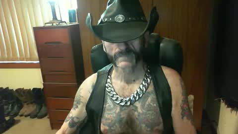 leathergreaser online show from 10.21.25