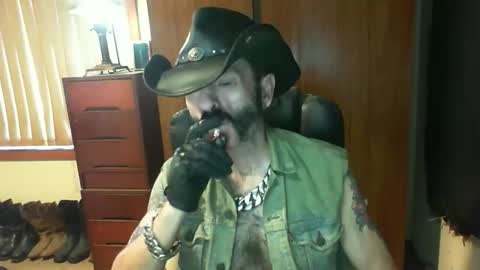 leathergreaser online show from 12.17.25