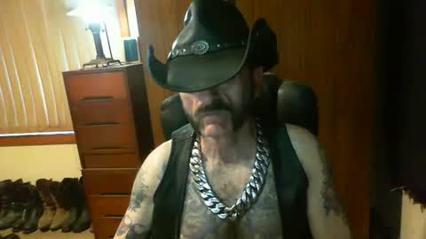 leathergreaser online show from 03.01.26