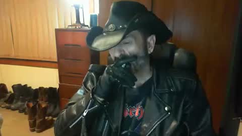 leathergreaser online show from 04.30.26