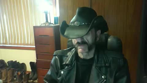 leathergreaser online show from 05.04.26