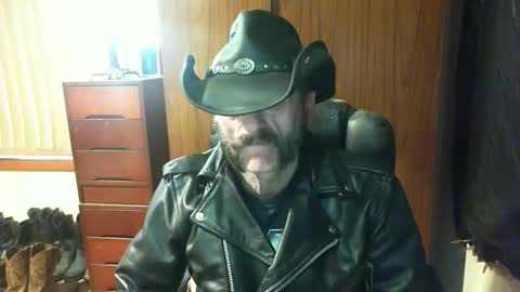 leathergreaser online show from 06.04.26