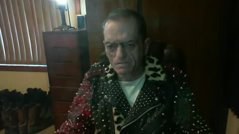 leathergreaser online show from 06.19.26