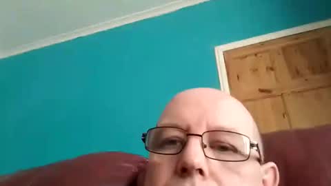 leatherpants68 online show from 09.23.25