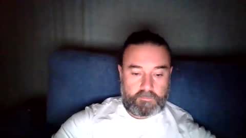 Snapshot of lecheare28 chatting on 11.18.25 lecheare28 online show from 11.18.25