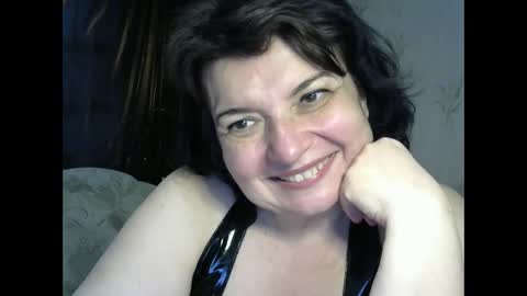 Snapshot of ledynika chatting on 04.18.26 LedyNika online show from 04.18.26