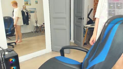 I am Melisa. Im new here. This is my first day online show from 11.30.25