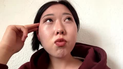 Snapshot of leeannauhlenhopp chatting on 04.07.26 Nika online show from 04.07.26