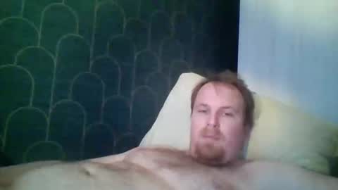 Snapshot of leeuwarder12 chatting on 12.15.25 leeuwarder12 online show from 12.15.25