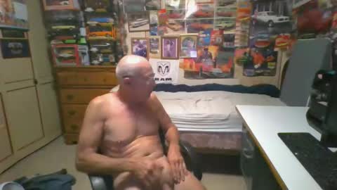 leezamm1132 online show from 04.24.26