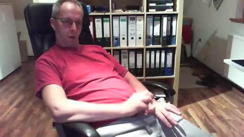 Snapshot of lefti27 chatting on 11.07.25 Dave online show from 11.07.25