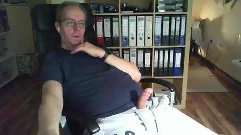 Snapshot of lefti27 chatting on 01.18.26 Dave online show from 01.18.26