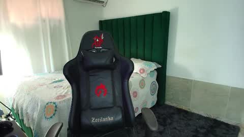  Lei  online show from 02.19.26