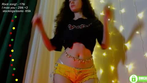 Snapshot of leia_bell chatting on 01.31.26 hey Im Leia and I love rock online show from 01.31.26