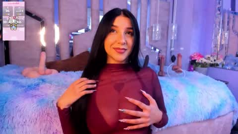 Snapshot of leiawong chatting on 12.03.25 Leia online show from 12.03.25