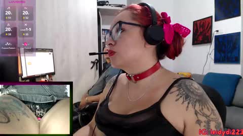 Snapshot of leidycrstnch21 chatting on 10.23.25 LeidyDi223 online show from 10.23.25