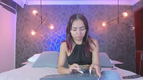 LEIGH ANGELS online show from 10.19.25