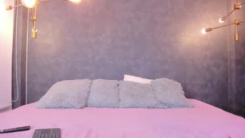 LEIGH ANGELS online show from 11.14.25