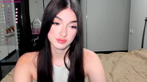 Leila online show from 12.05.24