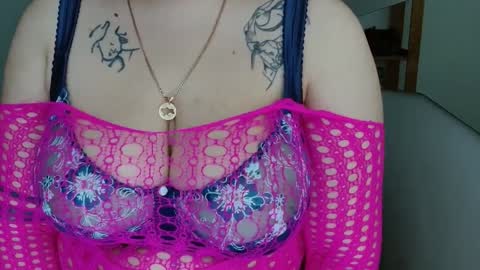 Snapshot of leila_beayte_ chatting on 01.21.25 Leila online show from 01.21.25