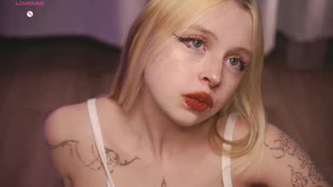 Leila online show from 03.21.26