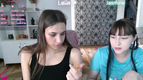 Leila online show from 05.04.26