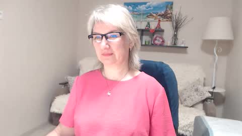 Leila Kinky online show from 04.24.26
