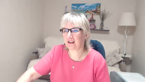 Leila Kinky online show from 04.25.26