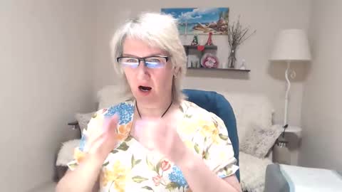 Leila Kinky online show from 05.05.26