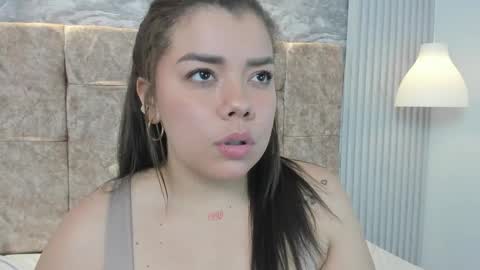 leilapons online show from 10.08.25