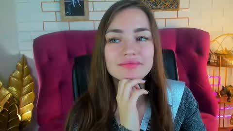 Snapshot of leilarai chatting on 01.30.25 Leila Rai online show from 01.30.25