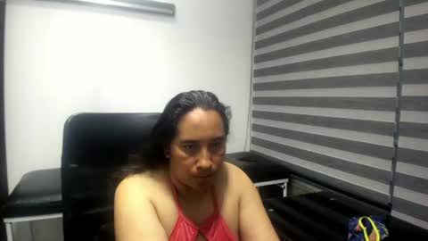 Snapshot of leilasmith_ chatting on 07.24.26 Leila online show from 07.24.26