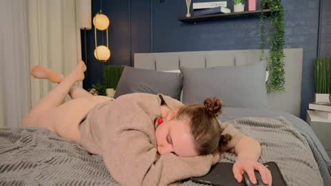 Lela online show from 01.29.25