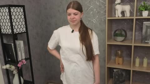 Snapshot of lelafileds chatting on 05.13.26 Amelia online show from 05.13.26
