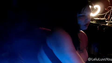 Snapshot of leluluvsyou chatting on 11.16.25 Lelu Fallas online show from 11.16.25