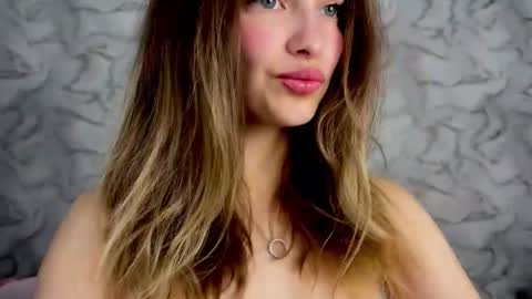 Lemonhazeeee online show from 10.18.25