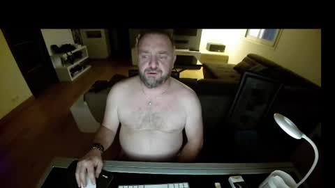 Ange online show from 12.22.24