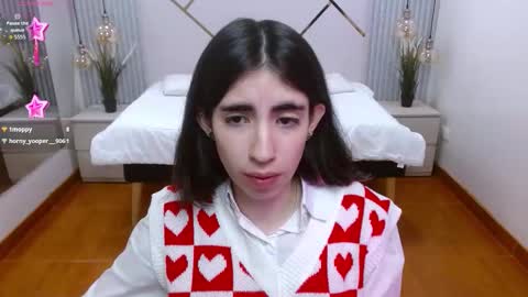 Snapshot of lena_roses chatting on 11.07.25 Lena online show from 11.07.25