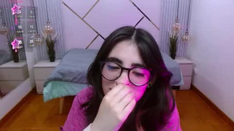 Snapshot of lena_roses chatting on 12.05.25 Lena online show from 12.05.25