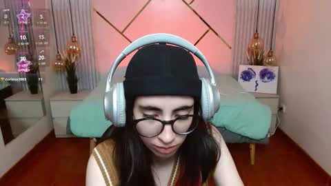 Snapshot of lena_roses chatting on 02.19.26 Lena online show from 02.19.26