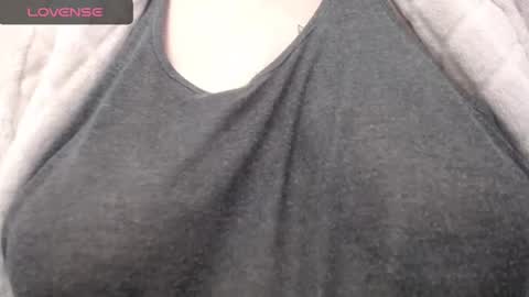 Snapshot of lenagolden chatting on 01.29.25 lenagolden online show from 01.29.25