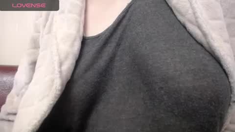 Snapshot of lenagolden chatting on 01.30.25 lenagolden online show from 01.30.25