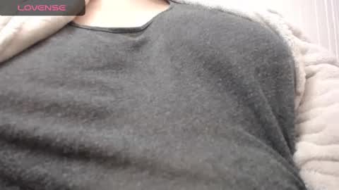 Snapshot of lenagolden chatting on 02.11.25 lenagolden online show from 02.11.25