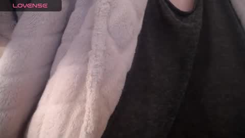 Snapshot of lenagolden chatting on 02.13.25 lenagolden online show from 02.13.25