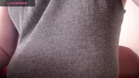 Snapshot of lenagolden chatting on 09.30.25 lenagolden online show from 09.30.25