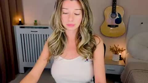 Snapshot of lenamuti chatting on 06.09.26 Lena online show from 06.09.26