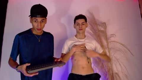 Lenner INDEPENDENT MODEL online show from 01.06.25