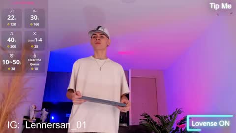 Lenner INDEPENDENT MODEL online show from 02.08.25