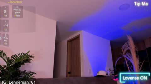 Lenner INDEPENDENT MODEL online show from 03.07.25