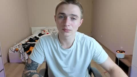 Snapshot of leo__miller chatting on 05.19.26 LEO online show from 05.19.26